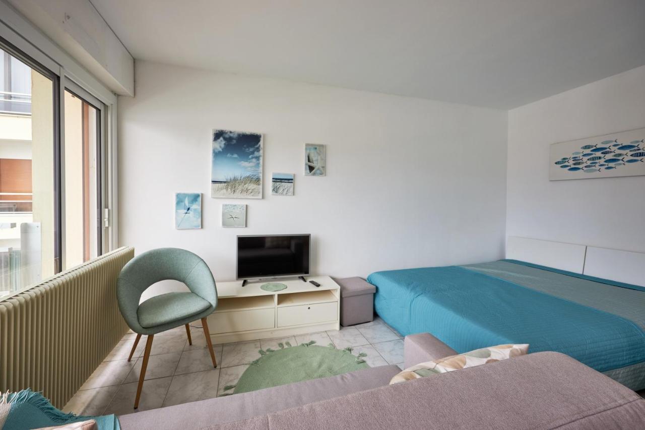 Juno Marina Apartment Courseulles-sur-Mer Exterior foto